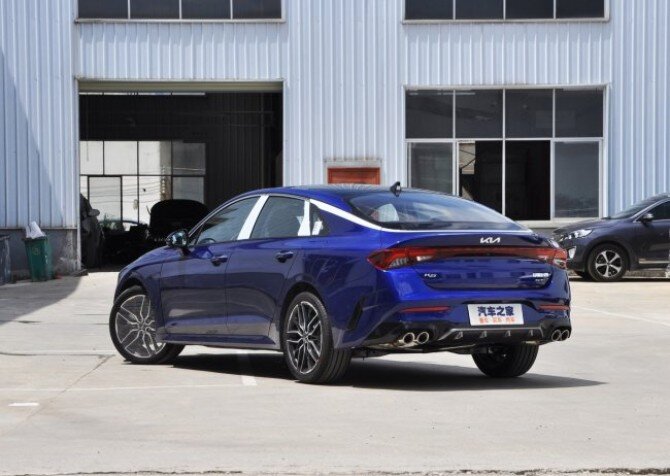    Kia K5 для китайского рынка производится в удлинённой и расширенной версии.Autohome.com.cn