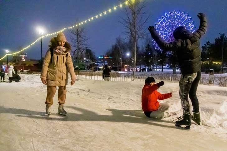 Каток в новосибирске на набережной