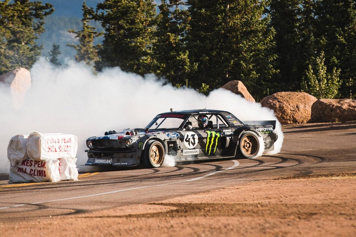 Mustang Hoonicorn v2