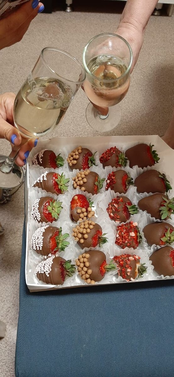 Наши любимые конфеты с клубникой