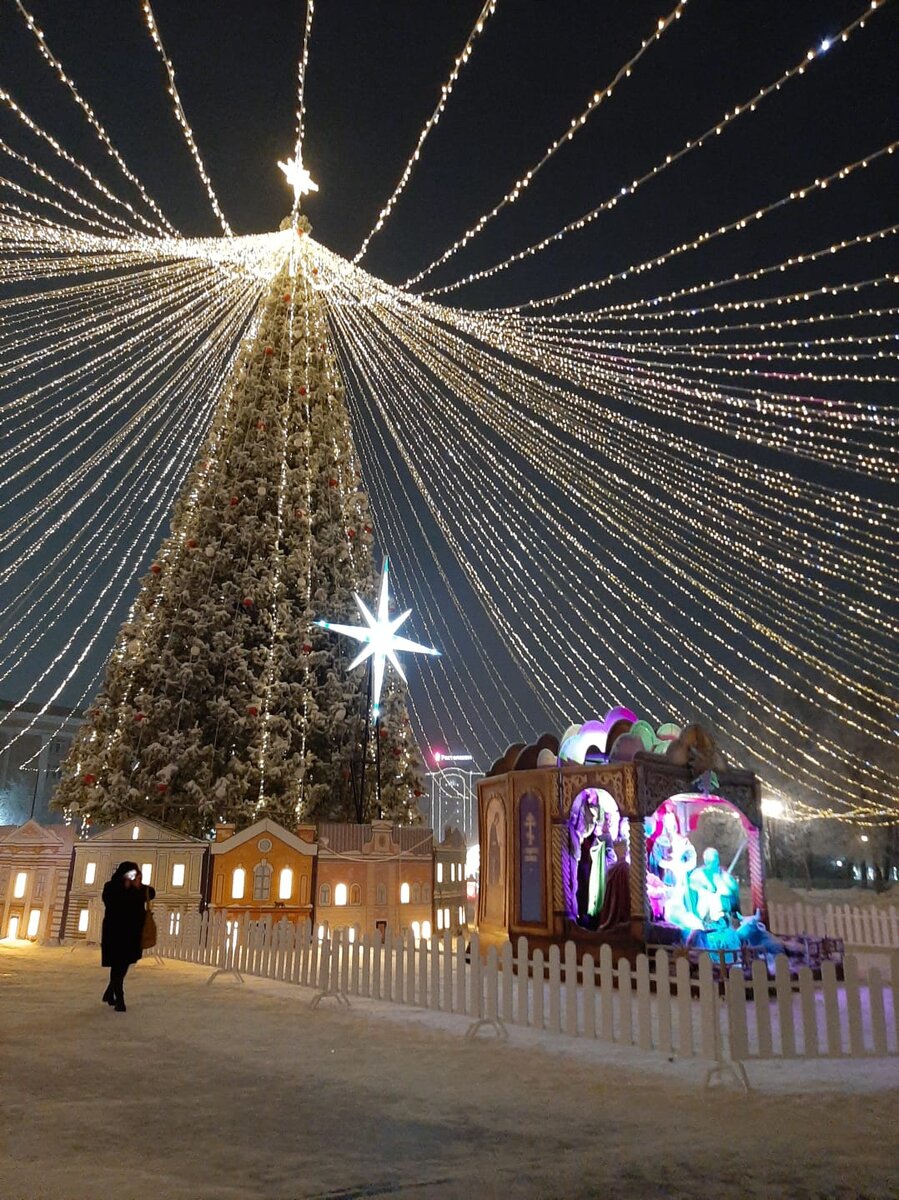 Рождественский вертеп на площади Новгородского Кремля. Фото Елены Федоровой