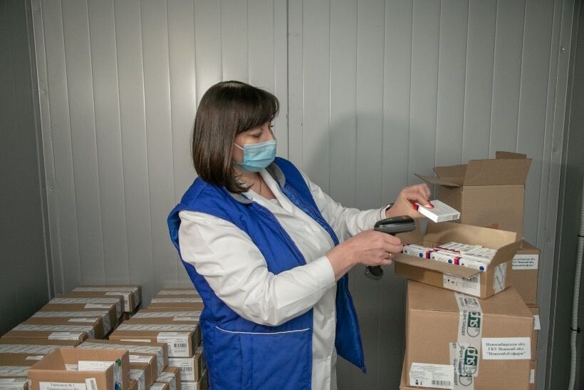 Пока на рынке отечественных вакцин от коронавируса «Спутник V» выглядит монополистом: доля «КовиВака» не превышает 5%. Потеснят ли его другие конкуренты? 