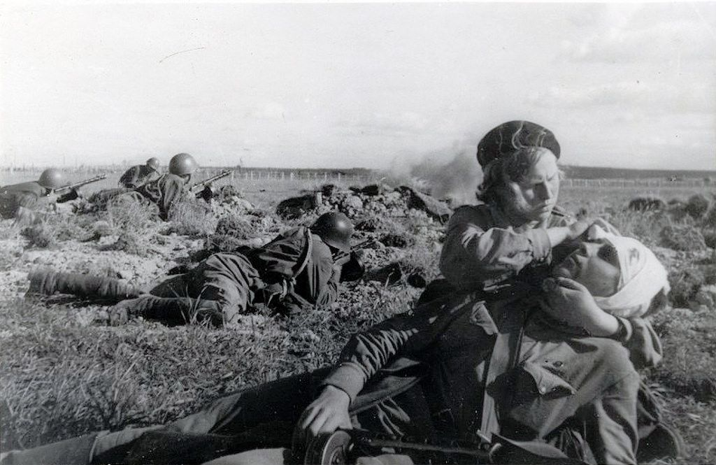 Полиция чикаго сериал джей. «подвиг лейтенанта в. Надежда васильевна анисимова, санинструктор пулеметной роты. Думсдей смерть супермена. Санинструктор в годы вов.