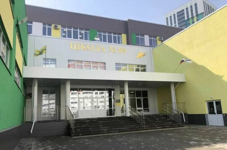    В Оренбурге в подвале школы №89 прорвало трубу отопления Кристина Просвиркина