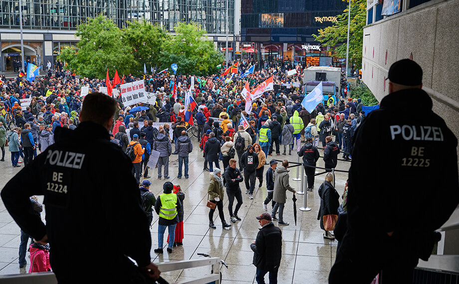 Жители Берлина требуют отмены антироссийских санкций. Фото: Annette Riedl/dpa/picture-alliance/TASS