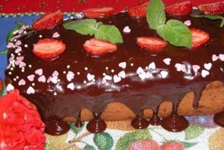    Кекс с клубникой