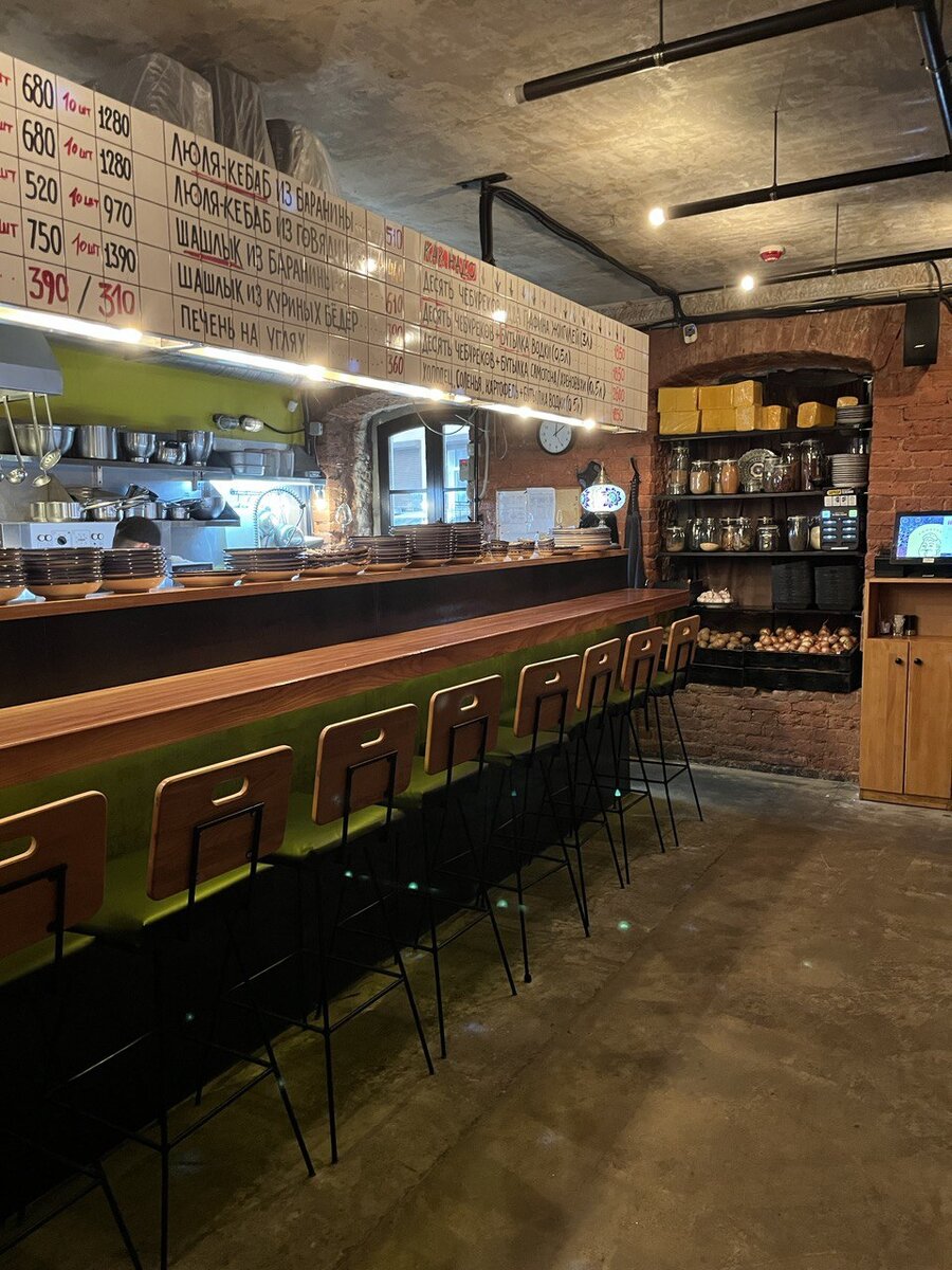 Почти открытая кухня