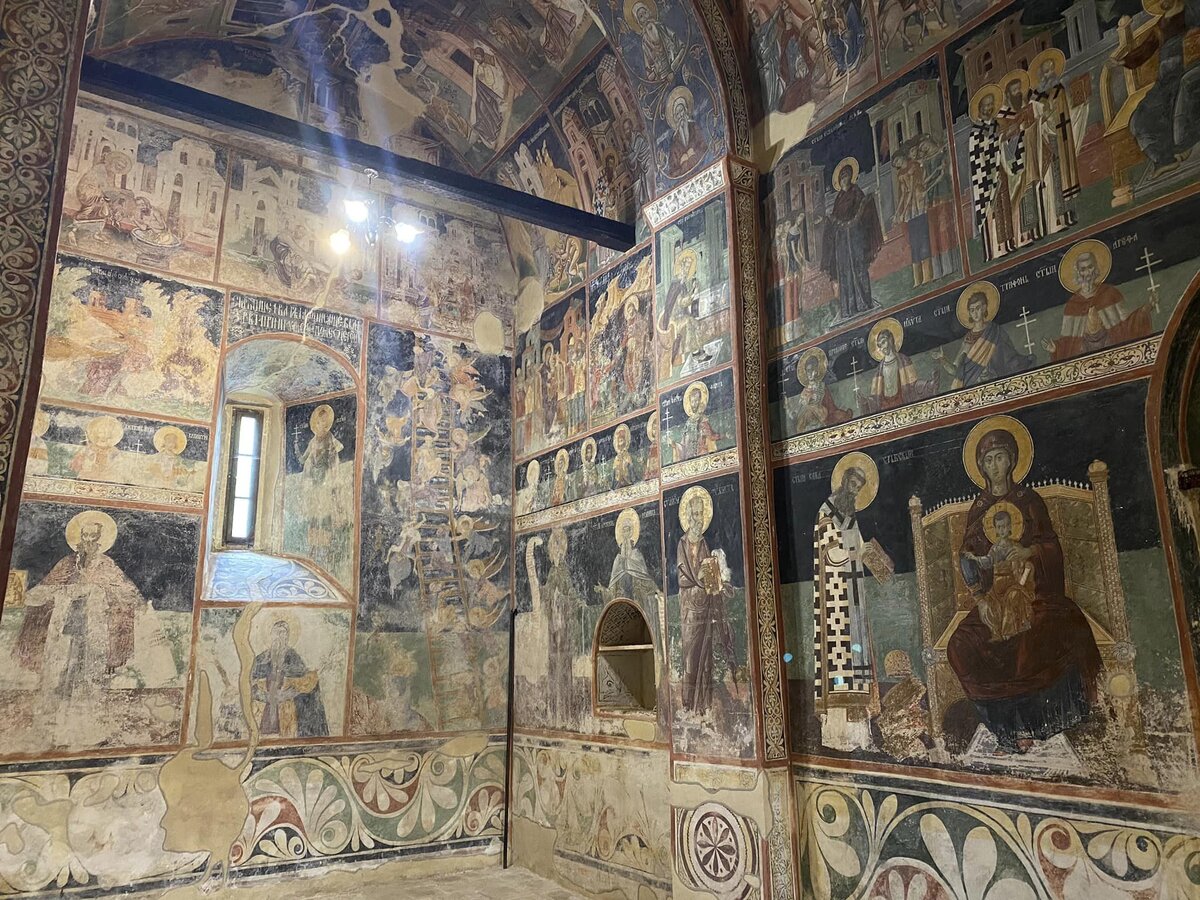 Фрагмент фресок монастыря в Пиве (Черногория), фото снято мной 29 июля 2022 года