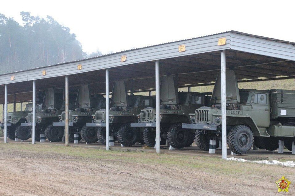     В Минобороны Беларуси сказали, что военнослужащие Союзного государства снимают технику с длительного хранения. Фото: телеграм-канал Министерства обороны Беларуси