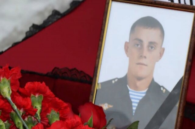    . «В нашей памяти он всегда останется добрым и отзывчивым, порядочным, всегда готовым прийти на помощь другом, товарищем, братом, сыном и родным человеком», - сказали об Иване Юрьевиче односельчане. Фото: Дрожжановский район РеспубликиТатарстан