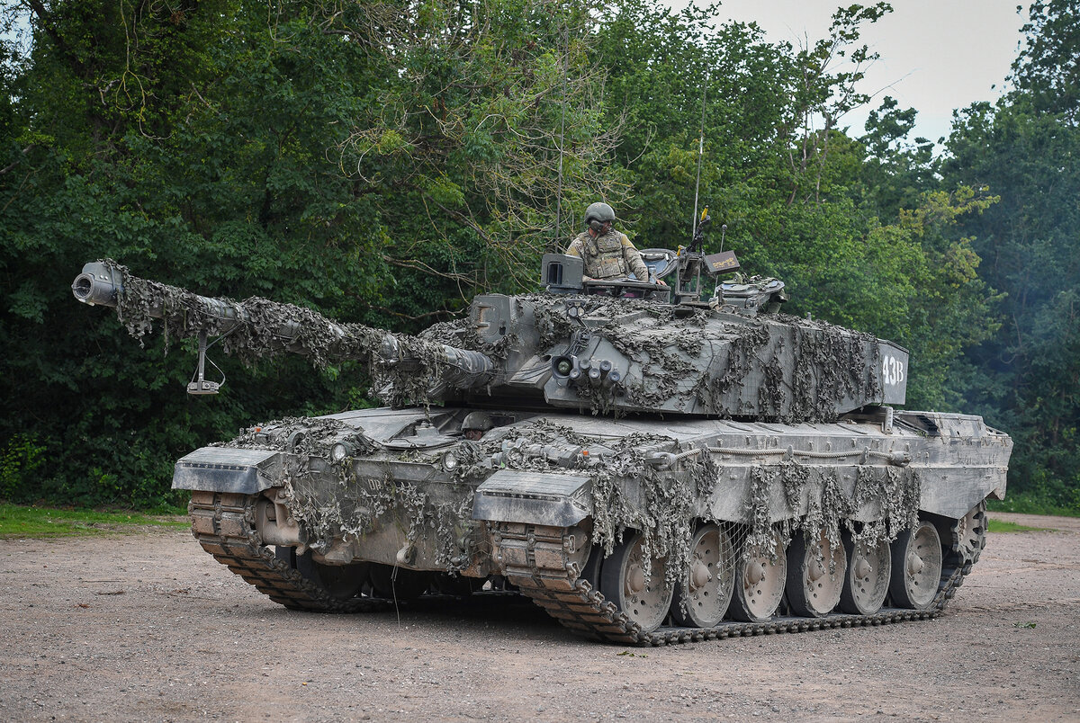 Британский основной боевой танк Challenger 2 (фото из свободных источников)