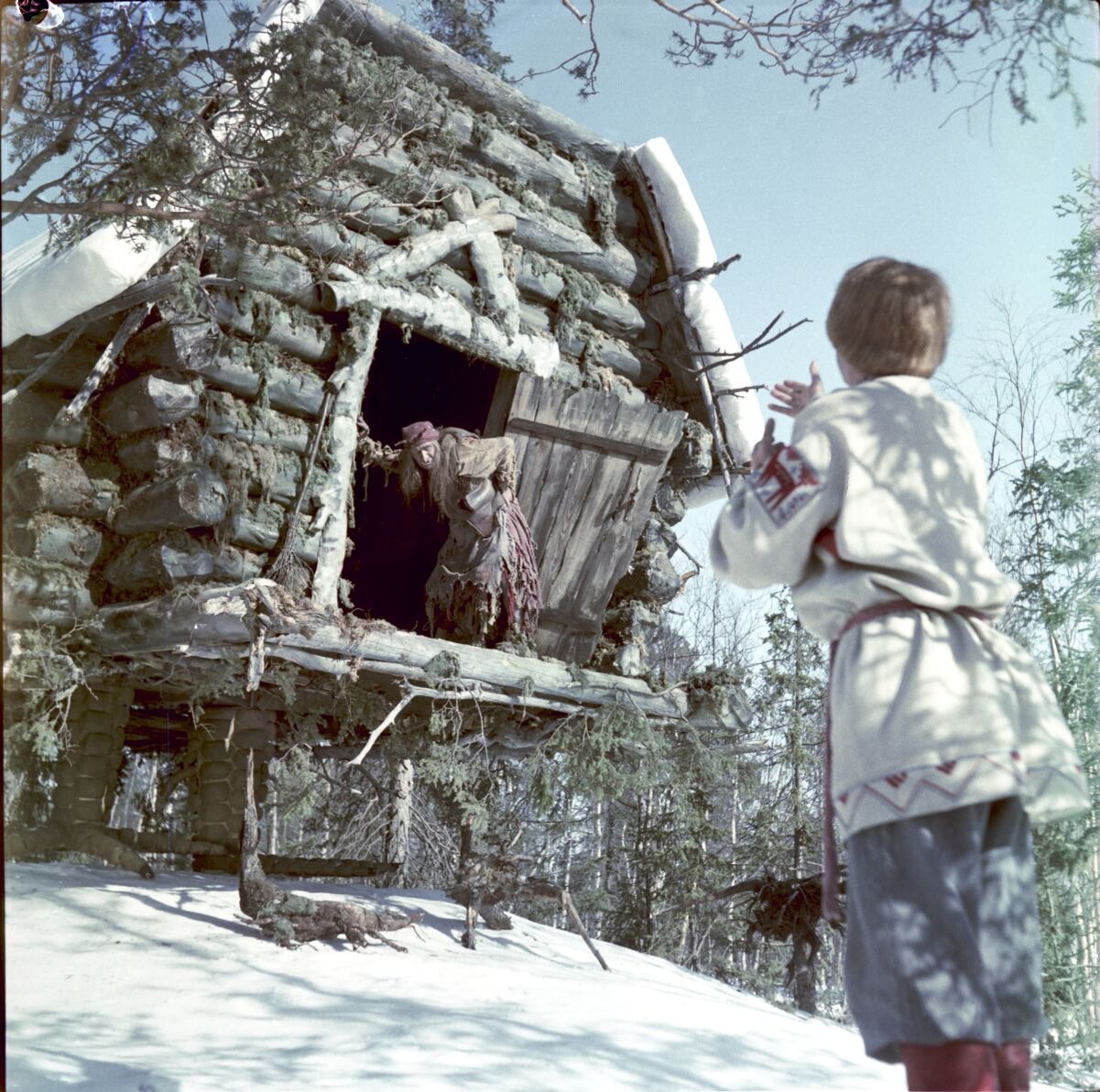 Александр роу морозко за кадром. Роу на съемках морозко. Где снимали морозко летом. Морозко за кадром. Где снимали морозко летом.
