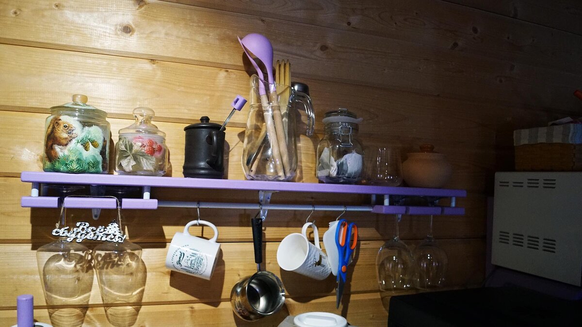 VETTA Полка кухонная подвесная, с крючками, 43х14см, белый цвет