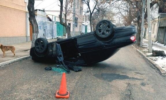    «Ягуар» лег на спину в Симферополе