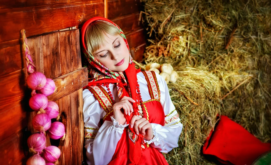 Ну давай в русском стиле песня. Фотосессия в старинном месте. Название для фотопроекта в русском стиле. Фотосессия в русском стиле Нижний Новгород. Вкус в русском стиле.