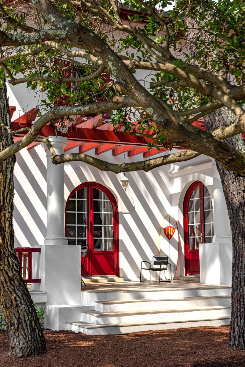 Iconic House. Дизайнер Дороти Делайе. https://www.dorotheedelaye.com/.
