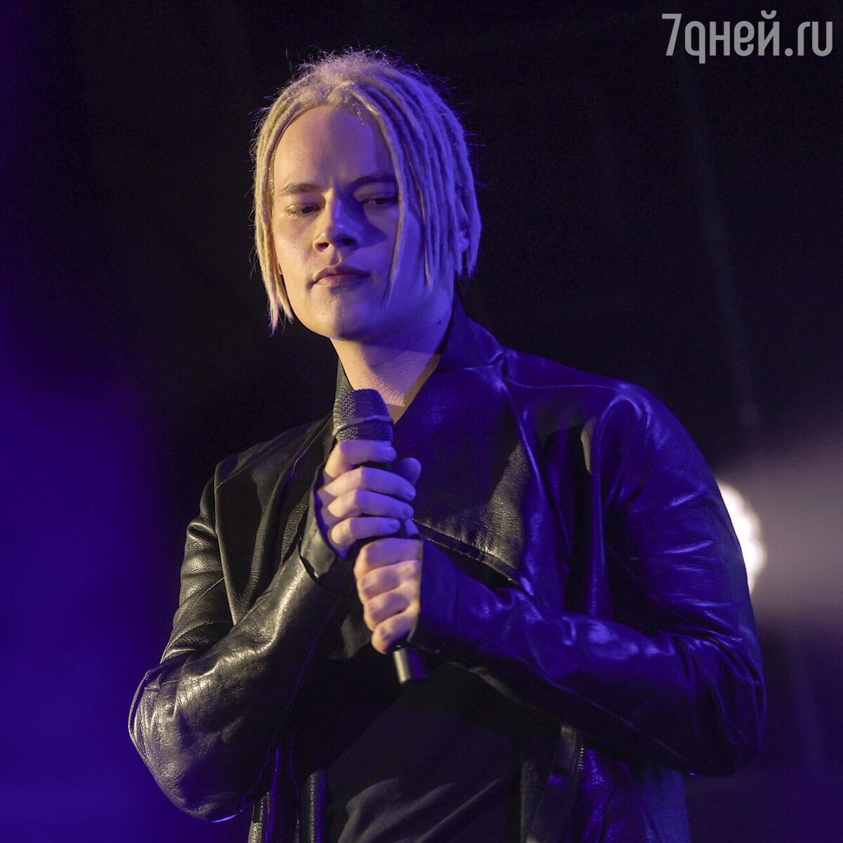 «Очень интимная тема»: SHAMAN утаил свой главный грех даже от родных ...