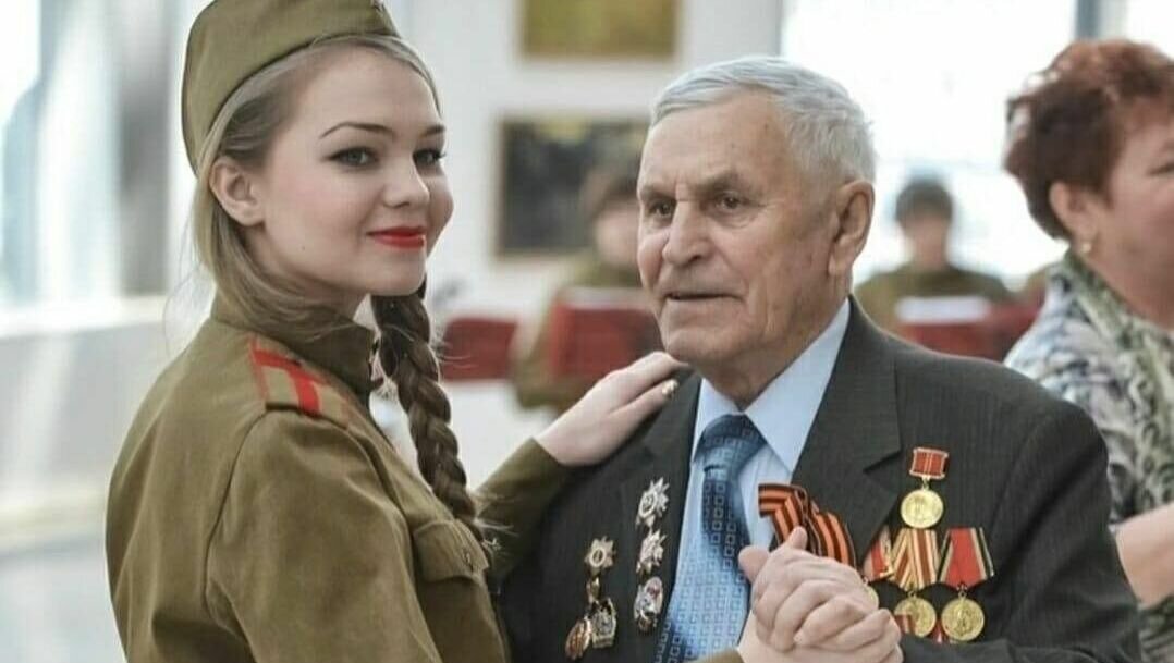     В Приморье ушел из жизни последний ветеран Великой Отечественной войны Большого Камня Виктор Григорьевич Арацкий. Через несколько месяцев ему должно было исполниться 96 лет.