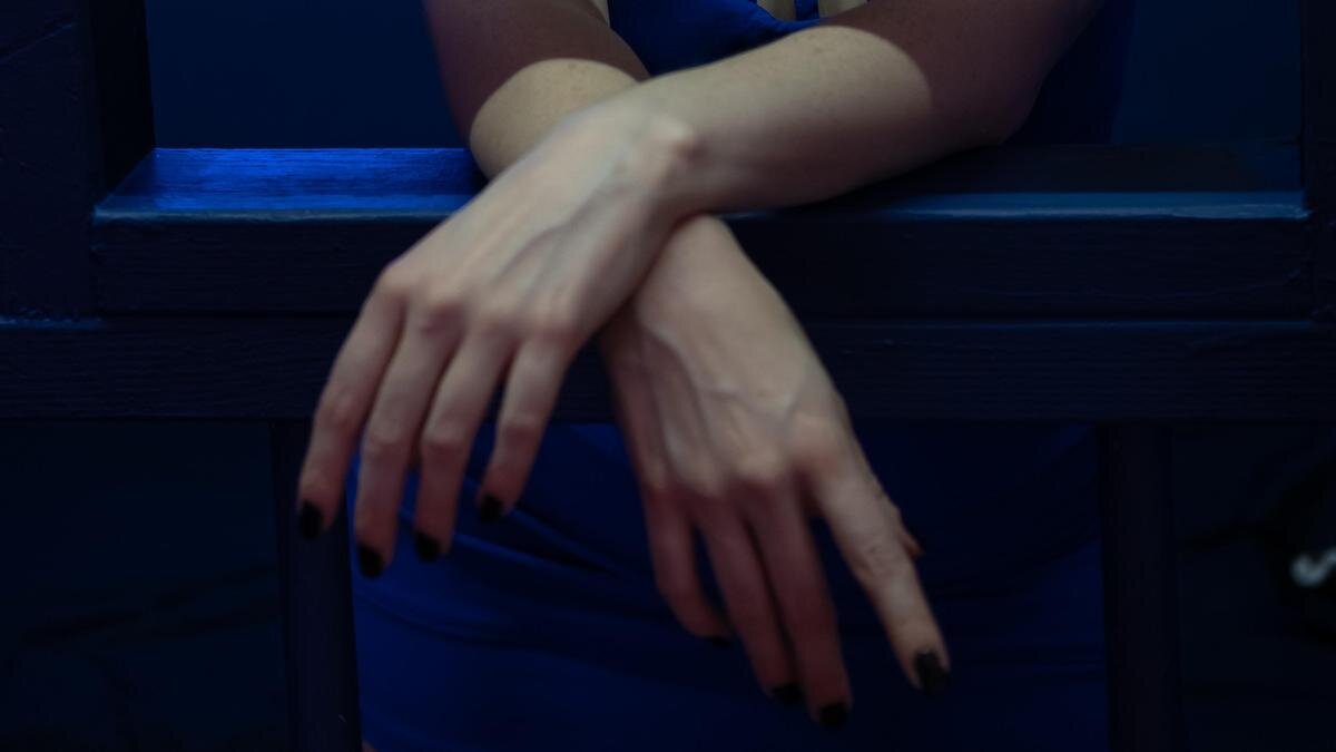    Женщина за решеткой:pexels.com