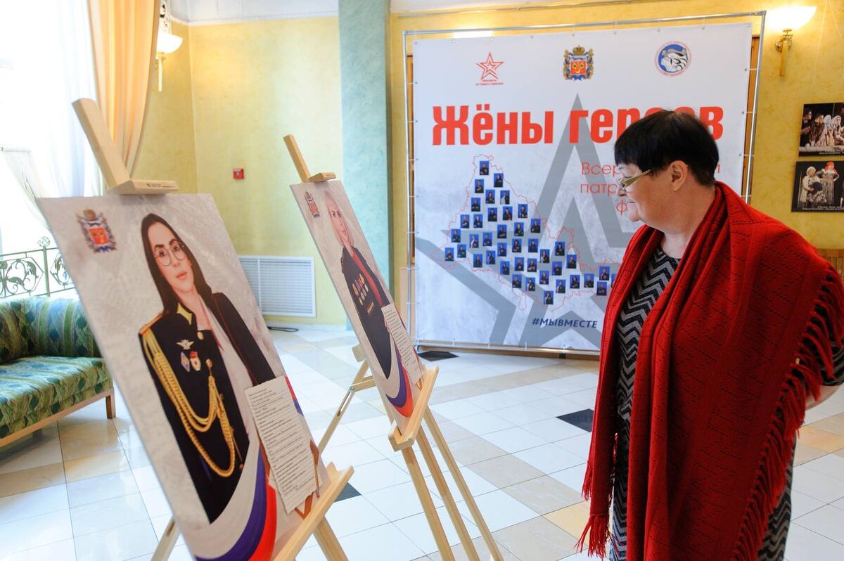  📷    10 марта в Оренбургском драмтеатре откроется фотовыставка «Жены героев» Марина Шарт
