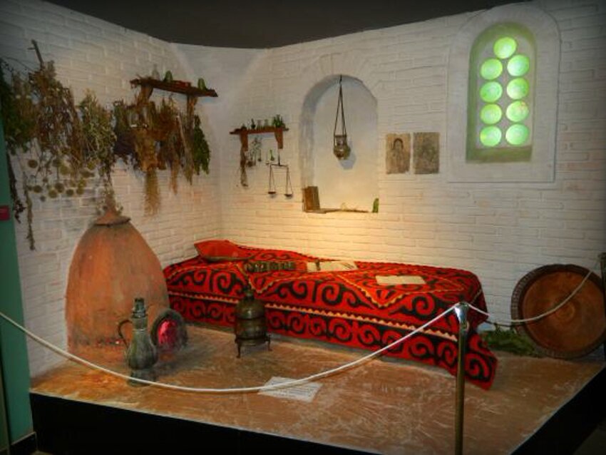  Музей "Дом лекаря" — фото: Болгарский государственный историко-археологический музей-заповедник