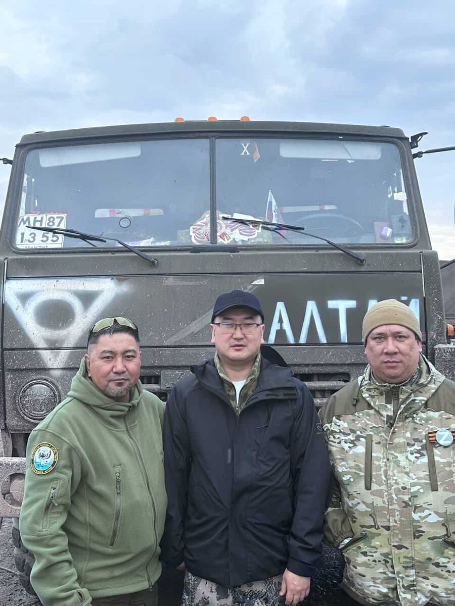 Артур Кохоев в ЛНР встретился с военнослужащими из Республики Алтай |  Алтай. Главные новости | Дзен