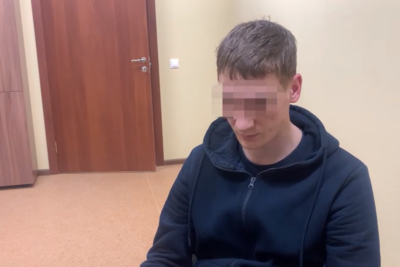    Курьер телефонных мошенников, обманувших пенсионерку ©Скриншот