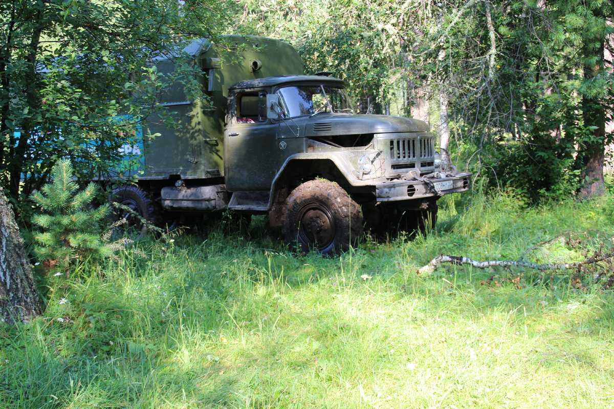 На этом вездеходе мы ехали до урочища Соргат. Фото автора.