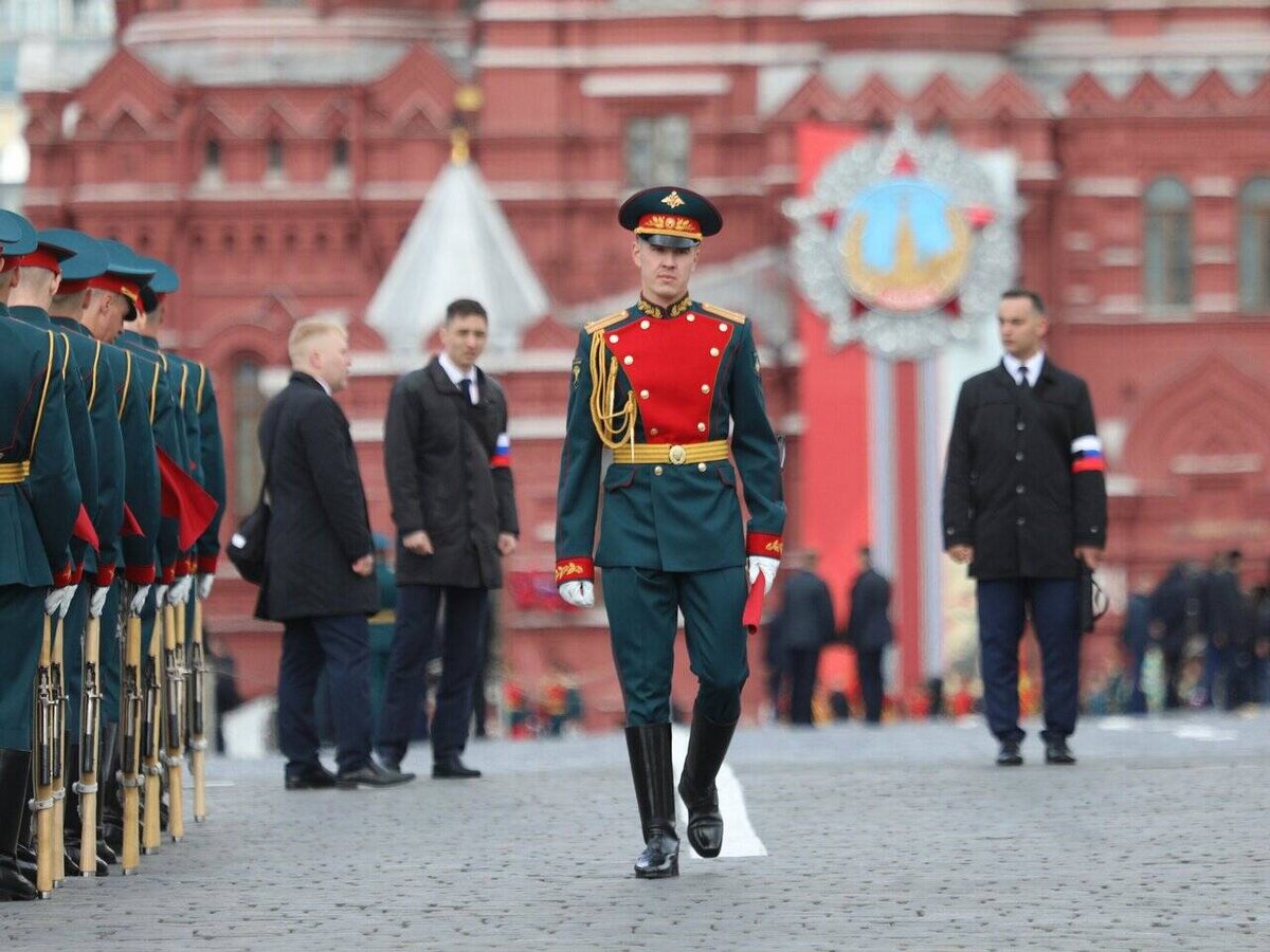 парад в москве 2010