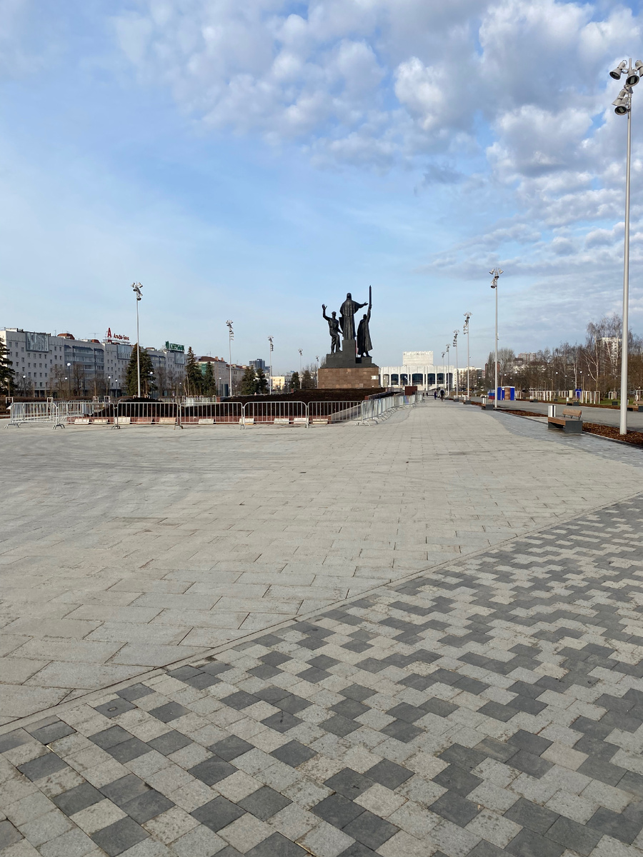 Памятник героям фронта и тыла