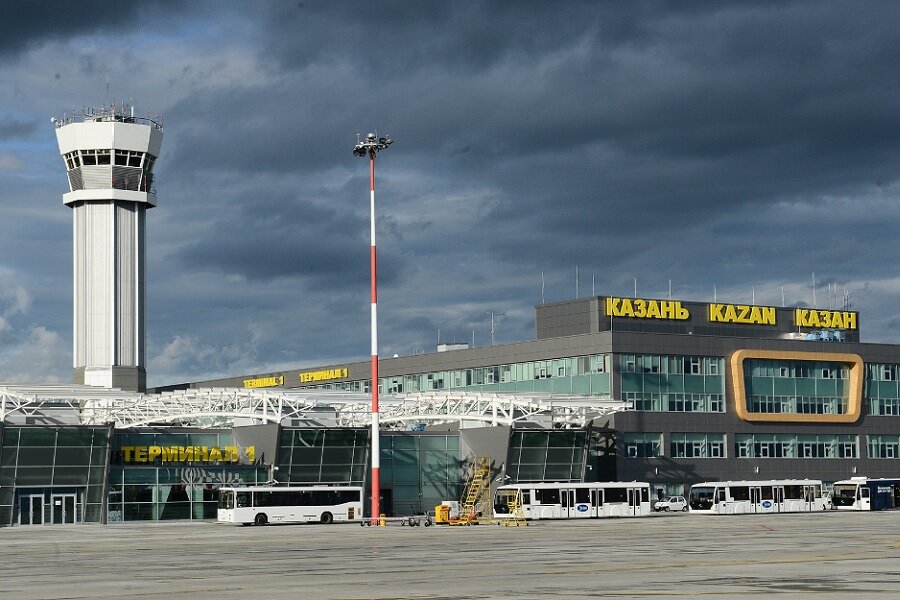 Казань от аэропорта до центра. Международный аэропорт «Казань» Казань. Аэропорт имени Габдуллы Тукая в Казани. Татарстан Казань аэропорт.