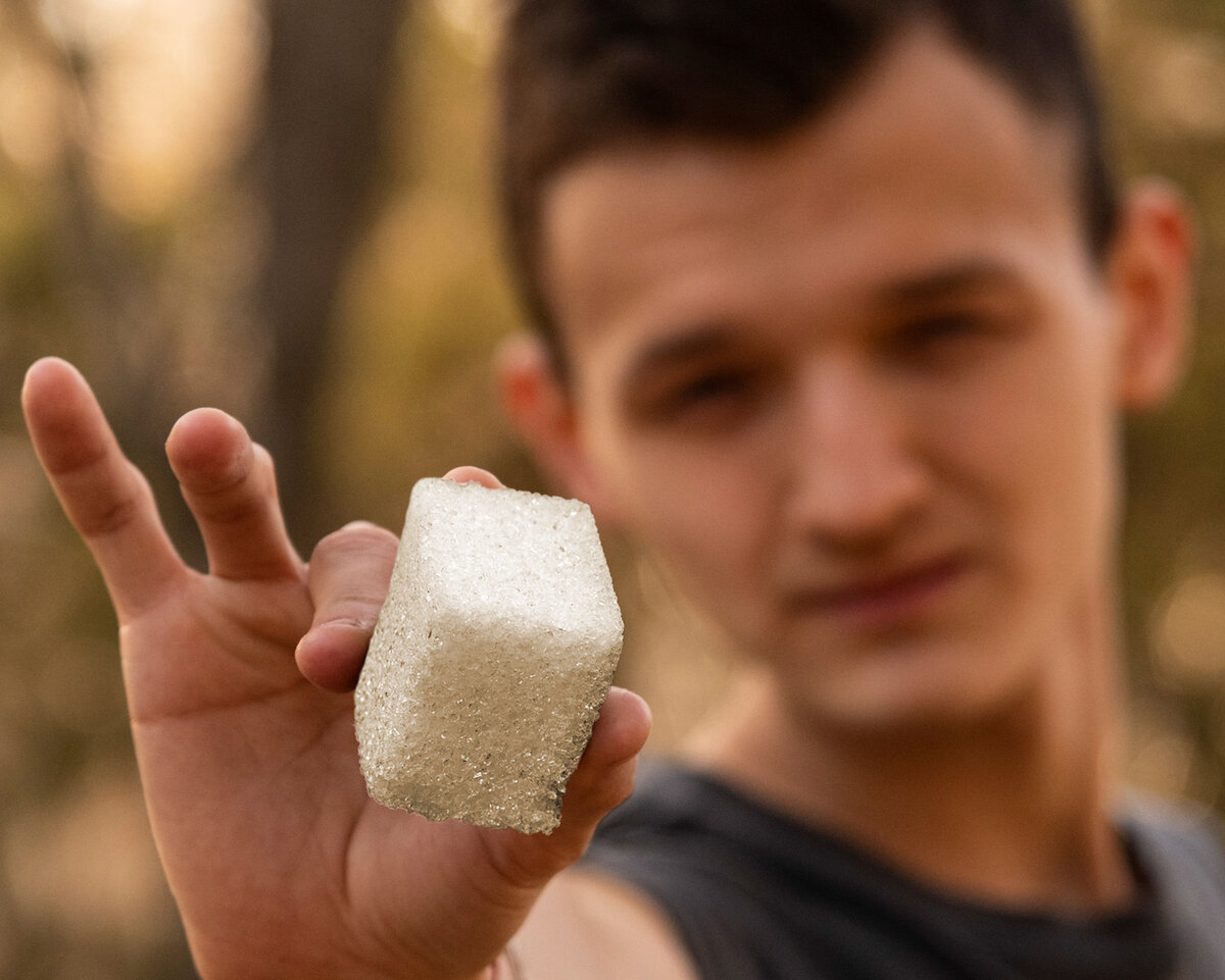 Эт мой фотошоп скилл (на самом деле тут шишка). Подписывайся на канал:) 