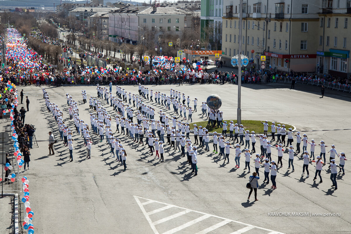 центральная площадь Первоуральска