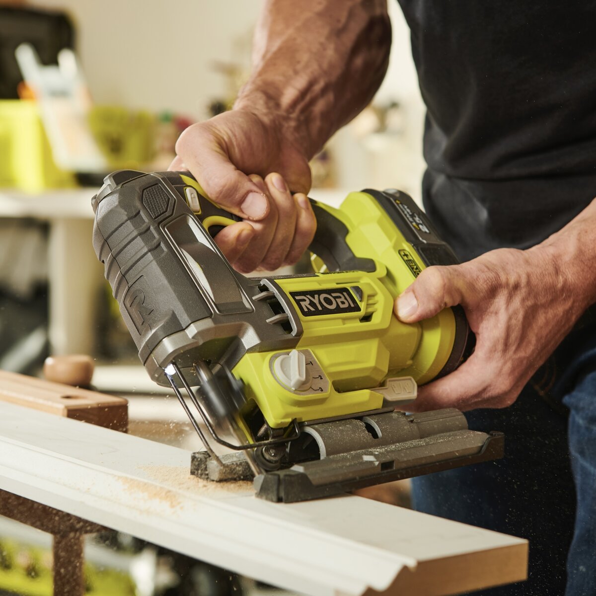 Аккумуляторный бесщёточный лобзик R18JS7 