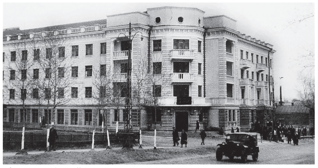 Гостиница "Алтай".