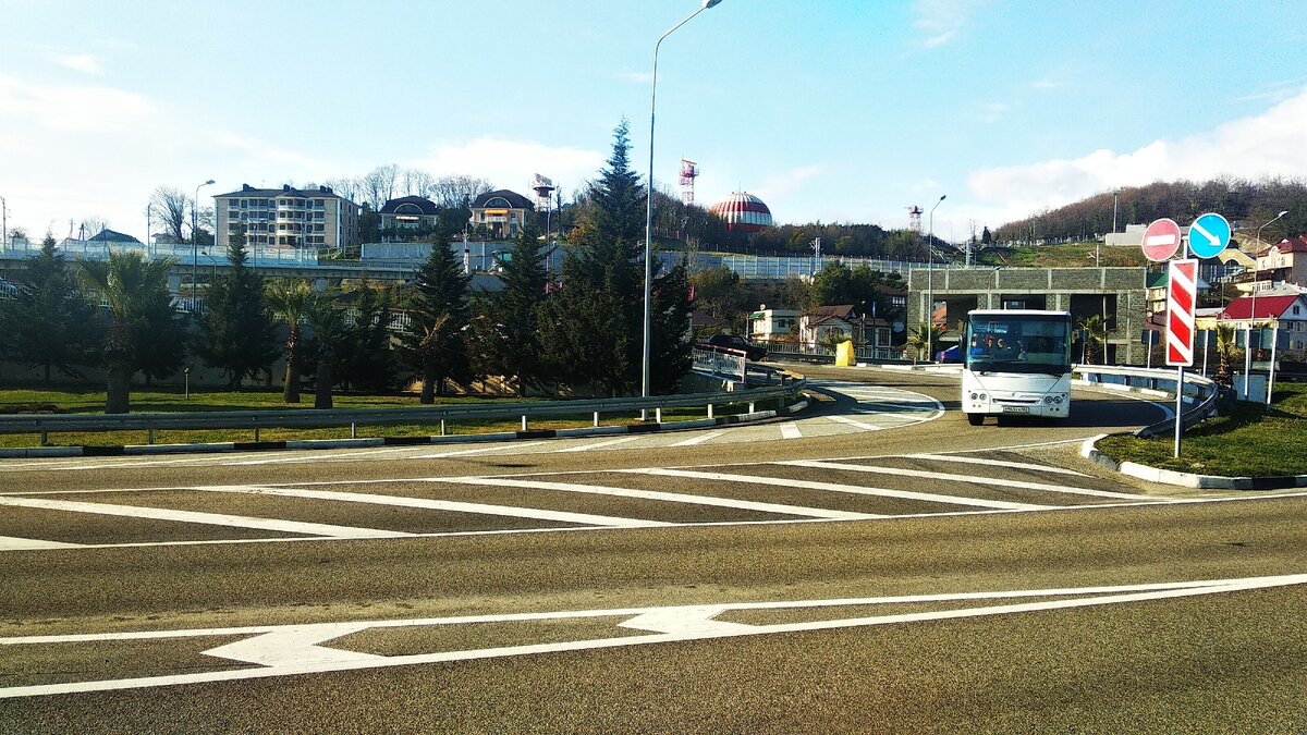 Автобусы в Адлере 28.03.2021.