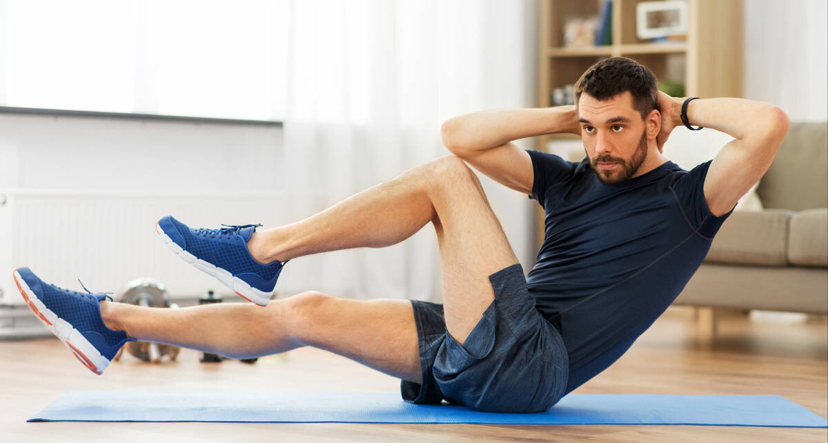 Источник фото: https://mport.ua/zdorove/fitness/1824367-pryzhki-skruchivaniya-i-otzhimaniya-12-effektivnykh-uprazhnenij-dlya-domashnej-intervalnoj-trenirovki 