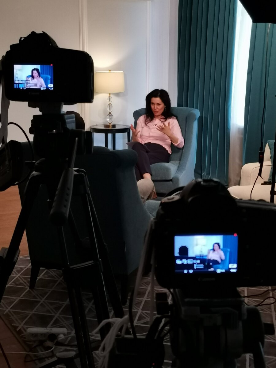 На съемках для Ютуб-канала Тренинги в Трениках