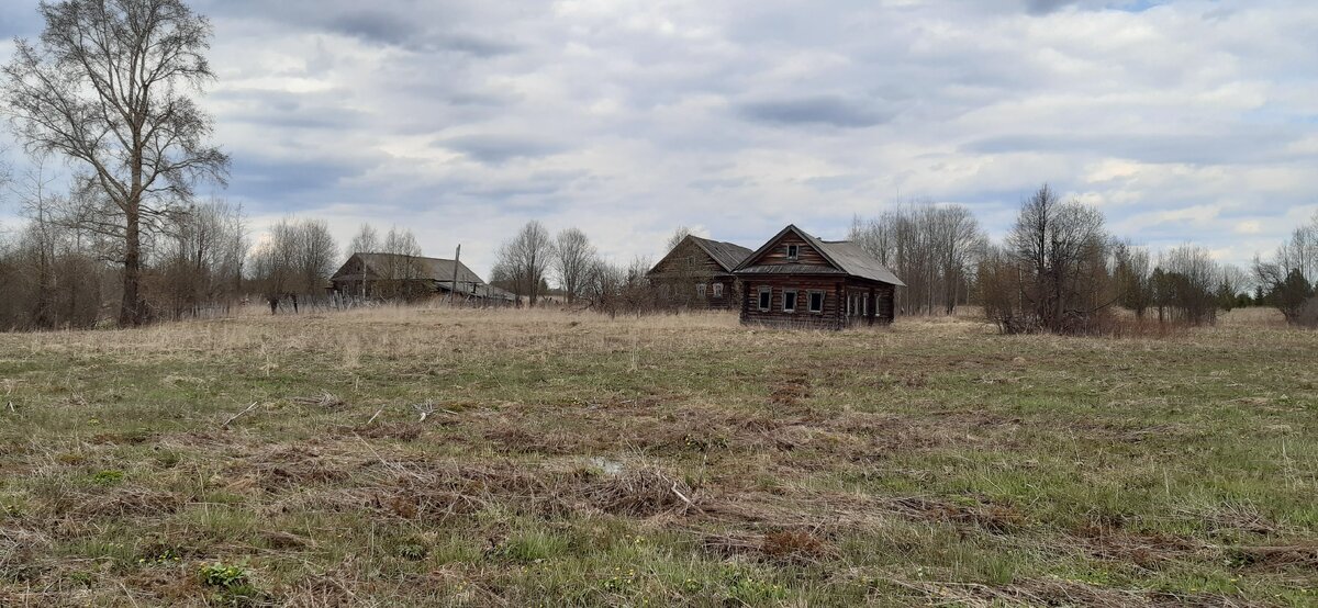 Деревня Янгарка с берега реки