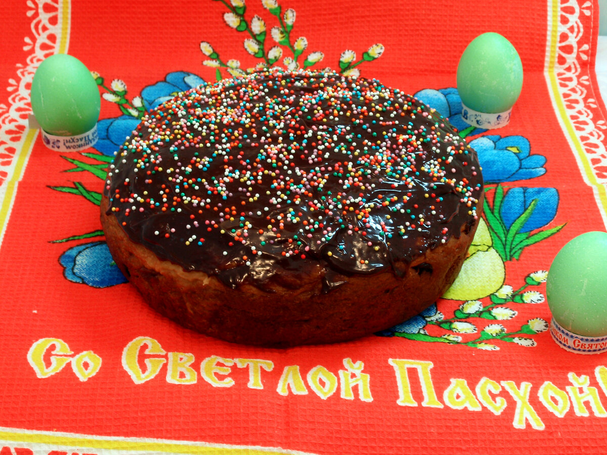 Пасхальный кулич в мультиварке с шоколадной глазурью