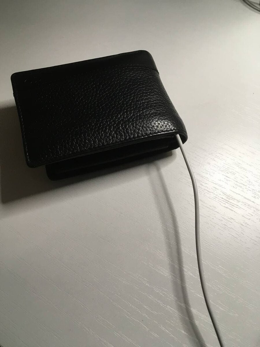 Мой вот уже почти зарядился )