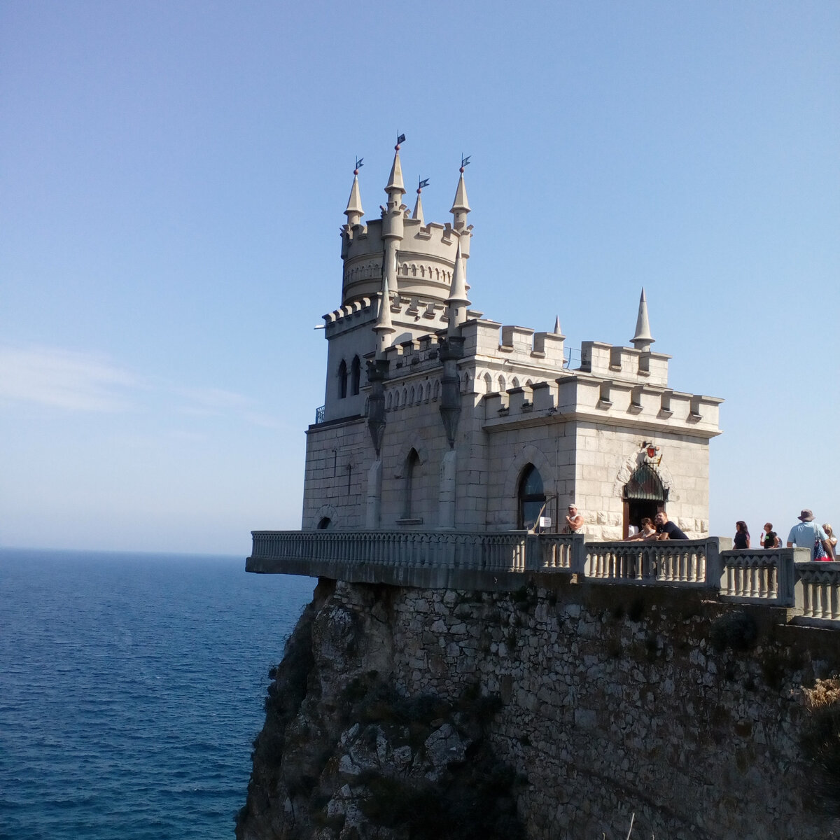 Ялта, Ласточкино гнездо (в 2020 году на реставрации)