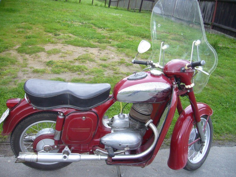 Jawa 250