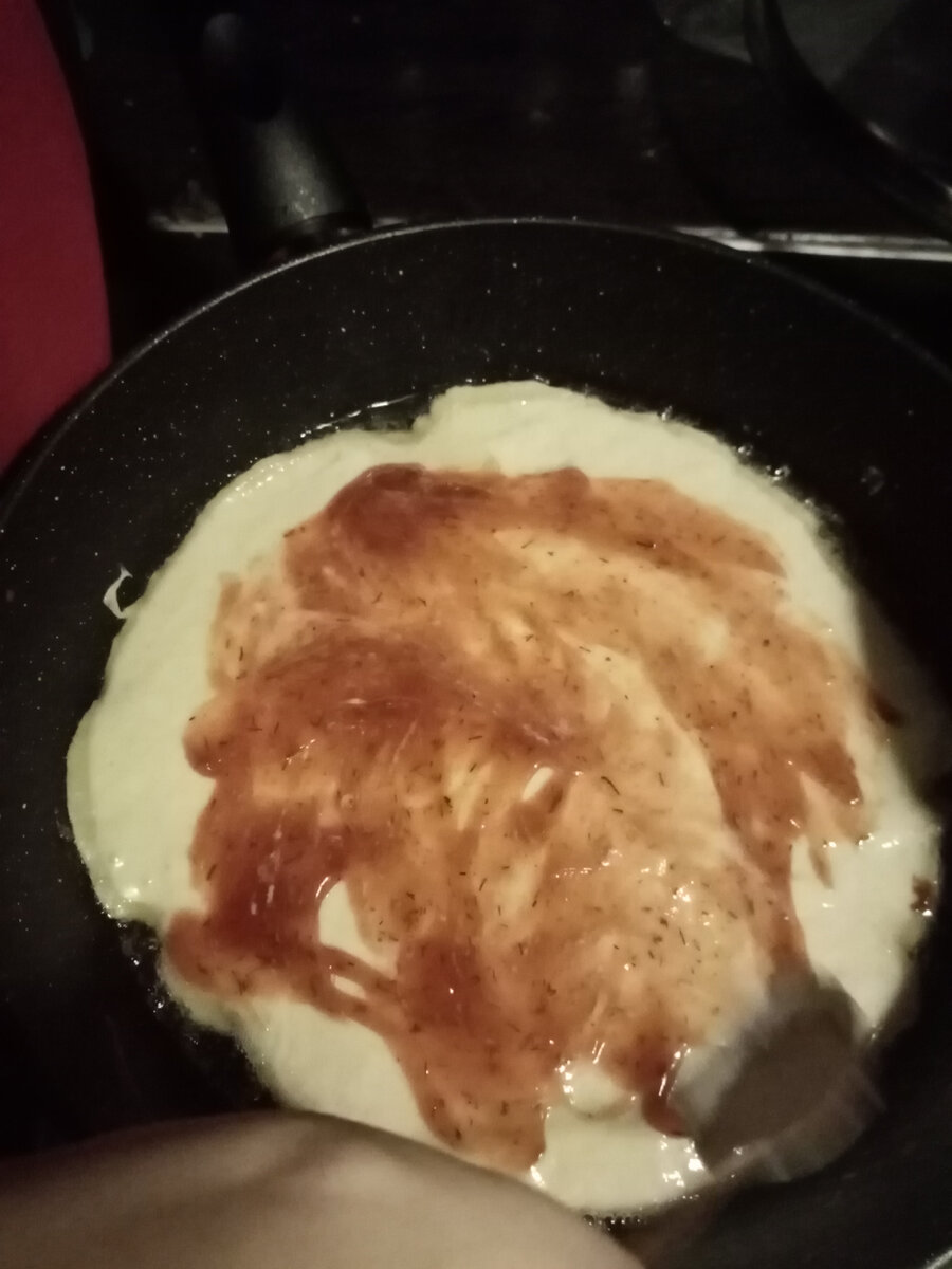 Тесто примерно, как на оладушки 