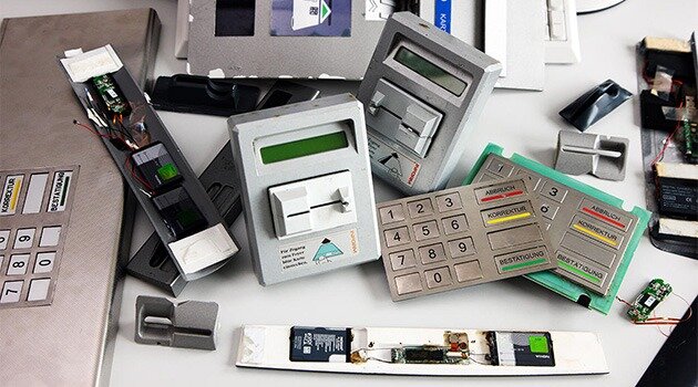 Есть переносные скиммеры и модели, которые крепятся к POS-терминалам