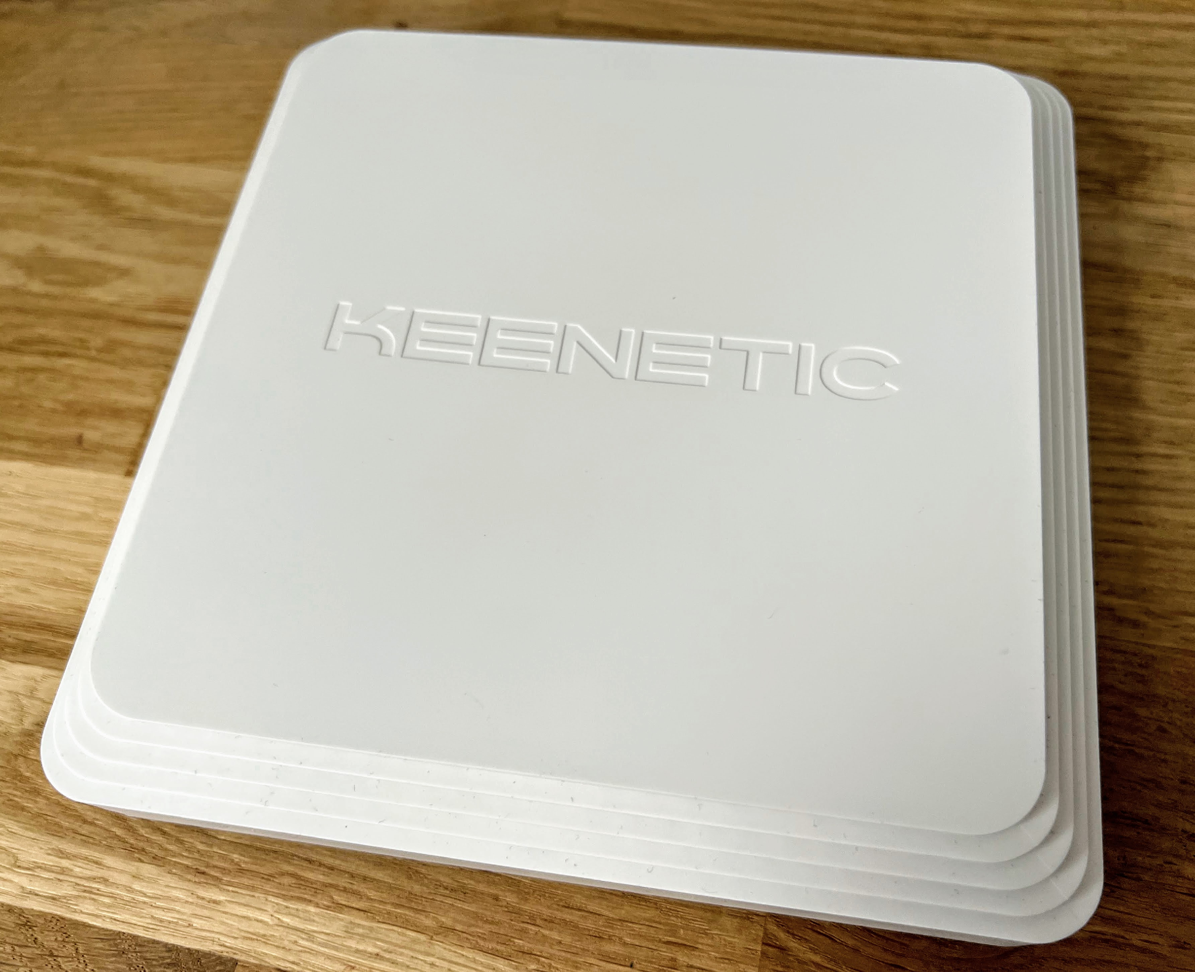 Обзор Keenetic Voyager Pro: питание по Ethernet и Wi-Fi 6 без антенн0