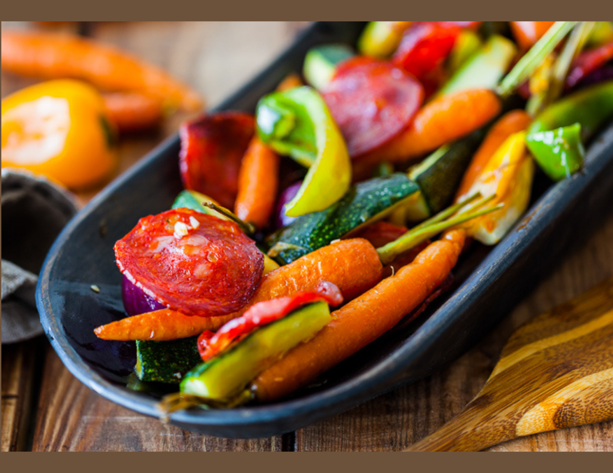 Овощи с колбасой