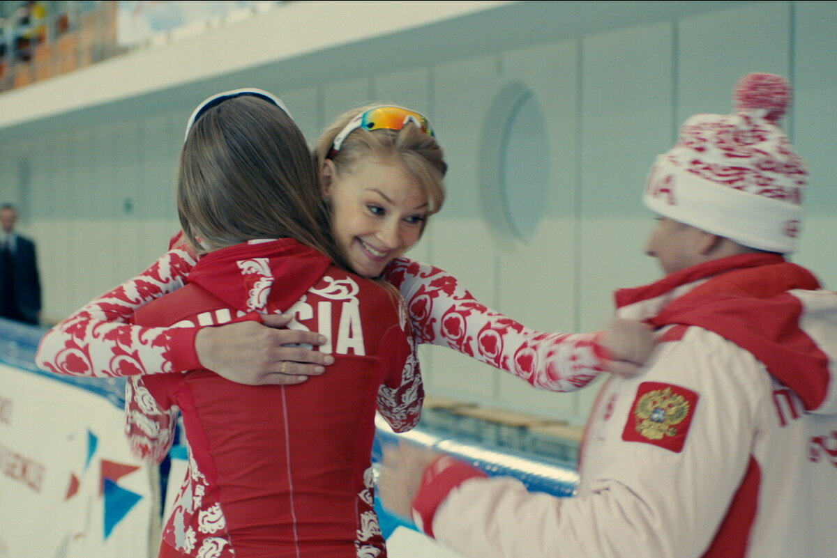 Кадры из фильма "Чемпионы" 2014г. Взято с сайта kinopoisk.ru