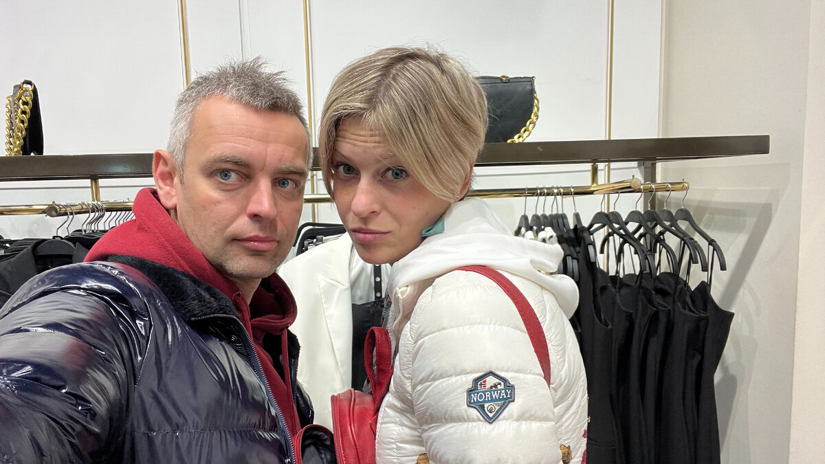 Специальные корреспонденты "Ира и Дима" из гущи событий из мира Шоппинга.