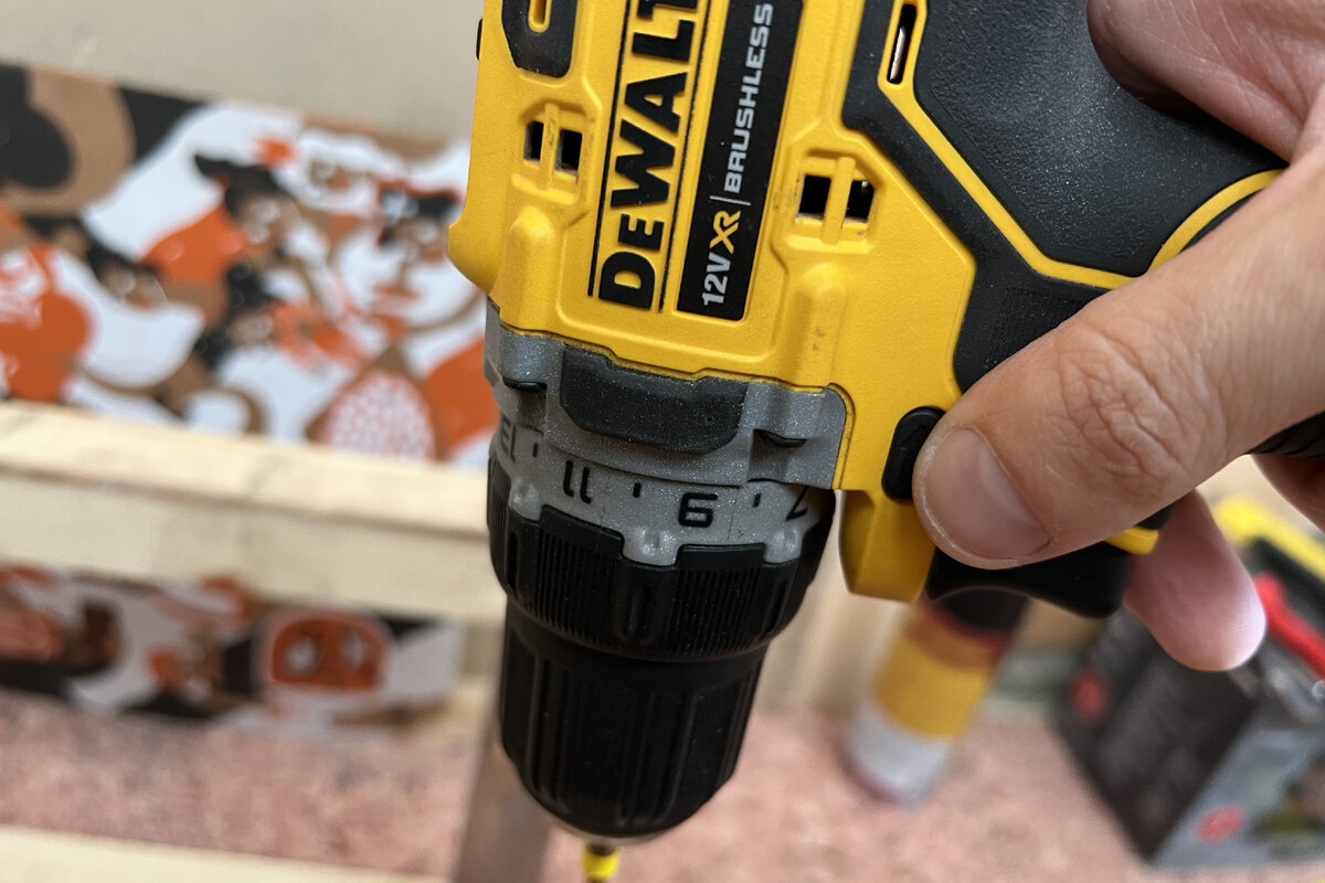 Переключаем на реверс.